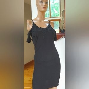 Miss Selfridge. NWT $60. Size 4. Drop Sleeves. Fast Ship. New Years Eve!